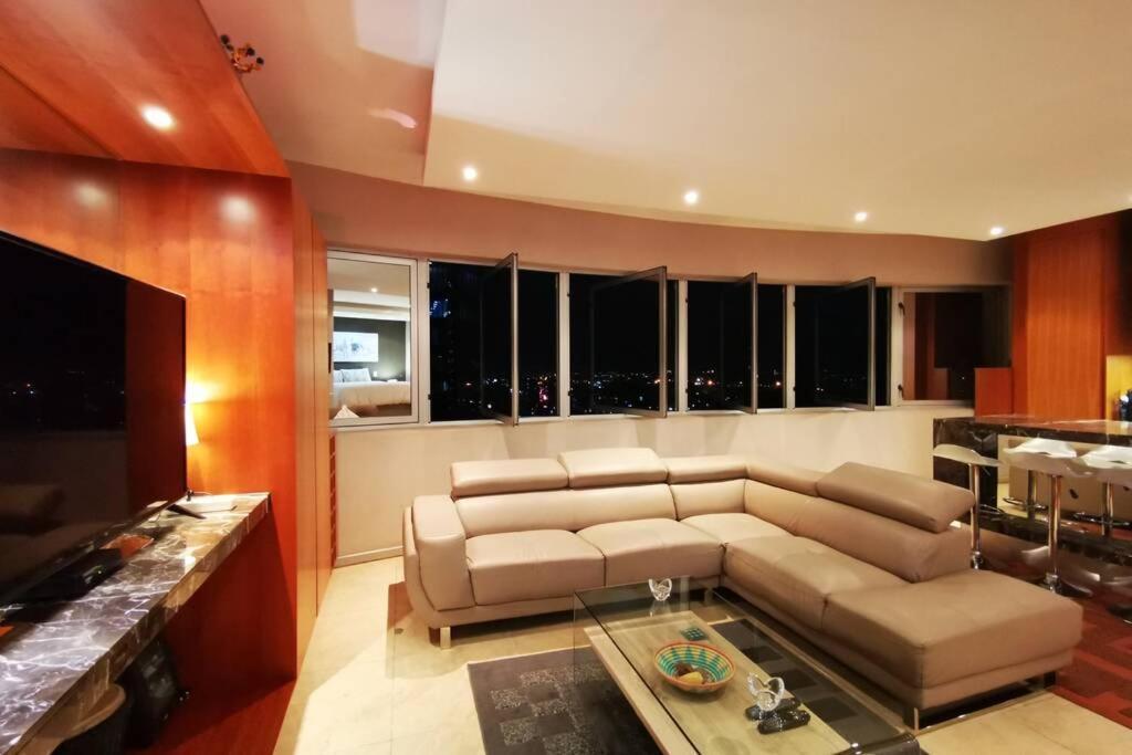 Apartamento 1507-Amazing Views & Unique Joburg Cbd Luxury Johannesburgo Exterior foto