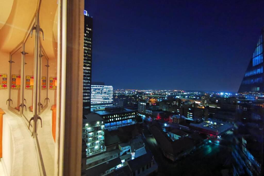 Apartamento 1507-Amazing Views & Unique Joburg Cbd Luxury Johannesburgo Exterior foto